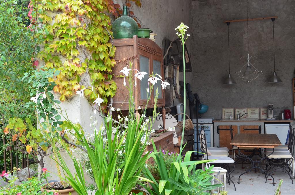 Hameau D'Hotes La Roseraie-Drome Condorcet エクステリア 写真